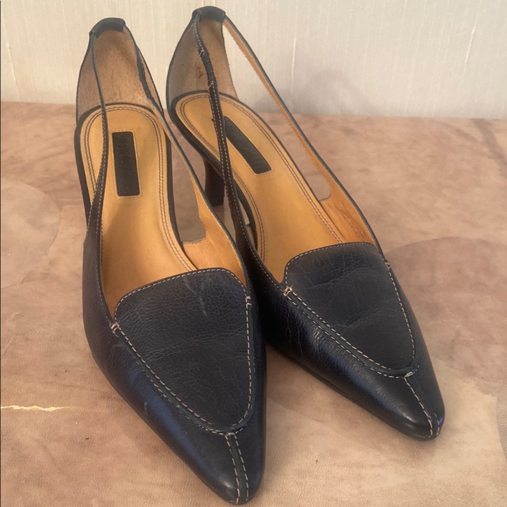 Unisa Black Leather Pointed Heels